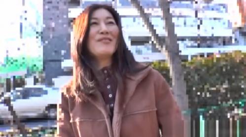 こんなおばさんナンパ？嘘でしょう？もうそれだけでお股濡れ濡れになっちゃってる奥様。世の中の普通の主婦は待っているのだ