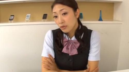 【小早川怜子】高飛車美熟女巨乳販売員を分からせる！しゃぶらせて後ろからバコバコ突いてやるのだ！！