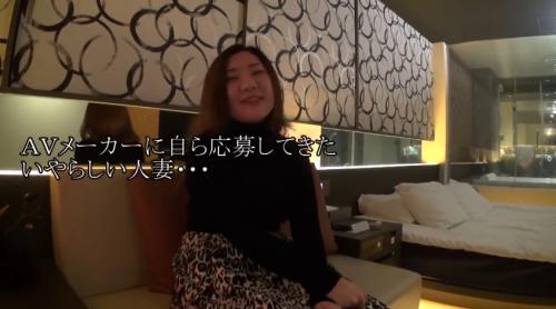 脱がす前からわかるわ。これは男が大好きなむっちり豊満ボディだね。しかも自ら応募してくる淫乱奥様。今日は枯れちゃうぜぇ