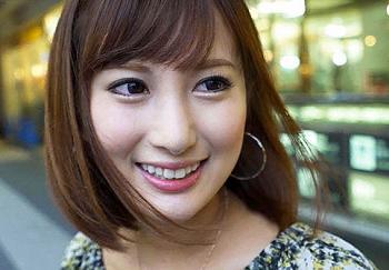 【水谷心音】駅前でナンパした美女に中出ししたらゆるーく叱られる