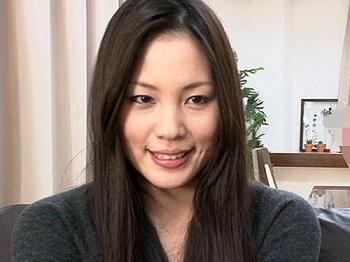 【センズリ鑑賞】欲求不満の人妻にセンズリを見せたら暴走してマンズリから挿入おねだりして腰を振りまくる