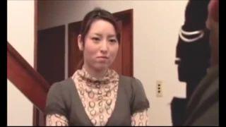 【レイプ】悪質なクレーマーに我慢できず襲いかかってレイプしてしまう