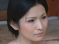 〖酒井ちなみ〗突然温泉に入ってきた巨乳の美魔女と無言のまま始まる淫らなまぐわい、淫乱モードの発情ファック