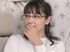 【人妻ナンパ】別荘をお持ちの綺麗なセレブ妻。でも感じてしまうと超淫乱。初対面チンポをフェラって激イキ中出しファック
