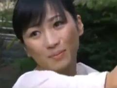 ＜北原夏美＞息子を追い出し昼間から善がり狂っての淫乱ファック。好き者の未亡人を訪れハメる男達