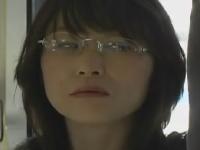 《黒木小夜子》男の股間を見るとチンポを妄想してしまう熟女教師。他人棒での淫らな日常。《ヘンリー塚本》