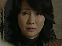 〖赤坂ルナ〗バス内で痴漢を誘う熟女に触る男。下車してそのままホテルへ直行。そして始まる激イキ発情ファック