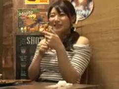 【熟女ナンパ】居酒屋からお持ち帰りされ寝取られる奥さん。裸にされると凄いんです爆乳です。ゴムなしチンポで中出し絶頂イキ