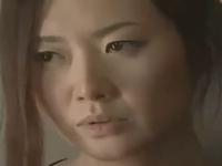 「やらせろ」暴走した義理の息子に犯されてしまう熟女義母。力尽くでマラをねじ込まれての強姦レイプ