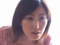 他人の旦那を色気で誘惑して寝取る不貞な団地妻