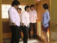 息子の友達に犯された五十路のおばさん。1度では終わらない輪姦レイプ。