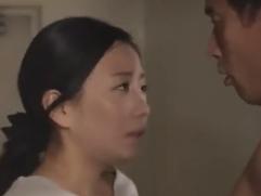 暴走した義弟にベランダで抱かれ始まる兄嫁との淫らな関係。激しく抱き合う激イキ淫乱ファック