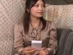 ＜人妻ナンパ＞バレないならと下着チェックを承諾してくれた奥さん、夫婦の営みは半年前だそう。最後には寝取られ中出し絶頂イキ