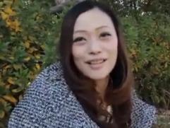 ＞7年以上セックスレスでバツイチの奥さん、普段はオナニーで性欲解消。今宵は久しぶりに味わうチンポで激イキ中出しファック
