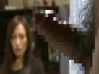 〖ヘンリー塚本〗年配の男に声を掛けられ連れられて行ったのがアパート。そこで目にしたのが、いきり立った勃起チンポ。激逝きファック