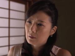 熟母のオナニーを見た息子が暴走「よかったら俺の使う？」無理やり肉棒をねじ込んでの近親相姦、強制レイプ