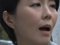 ＜円城ひとみ＞「どう？その辺で青姦してみる気ない？」夫はワイセツ行為で刑務所。妻は男に誘われ昼間からの発情ファックで激逝き