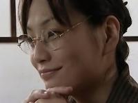 《ヘンリー塚本》作家の美魔女が予約したマッサージ。「あーオマンコやりてぇ～」誘惑しての痴女モード。激逝きファック