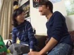 【熟女ナンパ】「最近はセックスレスでオナニーばかりしてんでしょ？」欲求不満を見抜かれた貧乳の主婦が寝取られ中出し不倫