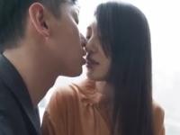 ＞旦那に裏切られた42歳の子持ちの主婦がＡＶ出演。恥じらいながらも恋人同士のように求め合っての絶頂イキ、ハメ撮りファック