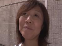 結婚歴三十年の五十路熟女が強引に貫かれる初アナル。それでも善がり狂って激逝き「アナルの中出し癖になりそうです」