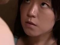 懲役を経て出所した父を慕う美乳の娘。抱きしめられて始まるまぐわい、ただれた性交