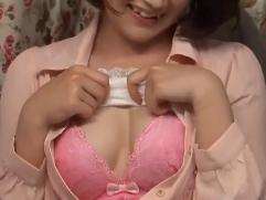＜熟女ナンパ＞とても四十路には見えない可愛い美乳の奥様、性感チェックでは超敏感。最後には寝取られ中出し絶頂イキ