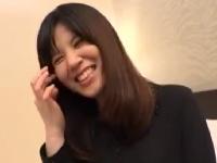 《人妻ナンパ》エッチなマッサージに感じちゃった奥様が全裸にされて、生チンポでの寝取られ中出しファック。