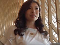 ＞命令するような口調で喋る旦那とは夫婦の営みもなく家庭内別居みたいなんだそう。そんな綺麗な奥さんがAV出演