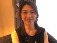 43歳のとても綺麗な主婦が女の顔へ。しかも相手は息子と同じ年齢。若いチンポで喘ぎ悶えるハメ撮りセックス