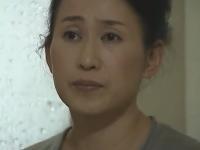 《ヘンリー塚本》オナニーばかりしている欲求不満の未亡人に舞い込んできた話。顔に障害を負った盲目の男との性交。激逝きだいしゅきホールド
