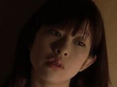 【ヘンリー塚本】風呂を覗く弟には見るだけで我慢させ義父には挿入させる美乳の姉。ただれた淫乱家族、父子相姦