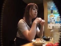 【居酒屋ナンパ】お持ち帰りされ寝取られる巨乳の綺麗な奥さん。乳首とマンコを露わに濃厚フェラ、イラマチオ。不倫な性交
