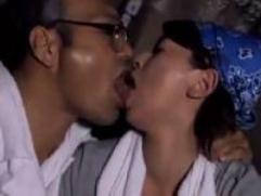 情事に溺れてしまった主婦。相手は旦那の上司。ハメられまくりの激イキ不倫ファック、もう夢中