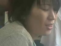 〖ヘンリー塚本〗熟女と亭主が昼間から隠語を口走り夫婦の営み。そしてその後には連れ子の娘にも手を出す親子丼、ヤバイやつ
