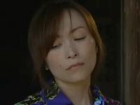 【ヘンリー塚本】亭主は逮捕され刑務所。熟女妻は刑事と不倫ファック、やりまくり【黒木小夜子】