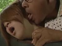 暴走した義父に尻穴を貫かれてアナルを犯されてしまう美乳妻