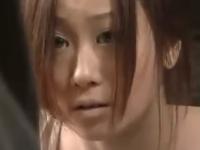 【ヘンリー塚本】 赤ちゃんを抱えたまま旦那に逃げられ、年老いた義父にも抱かれる嫁。