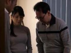 「子供を作る為です、好きにしてください」頼まれた中年男が夫に代わってパイパン妻との中出しファック
