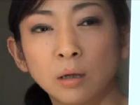 《小池絵美子》チンポに餓えた欲求不満の熟女妻。男を誘惑しては浮気な淫行、発情ファック 。《ヘンリー塚本》