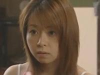 昼間からマンコを貫かれて善がり乱れる人妻。相手は兄。近親相姦、淫乱ファック