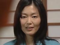 【ヘンリー塚本】旦那に浮気された単独の熟女と熟年夫婦が交わる淫らな性交、淫乱ファック