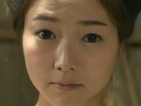 同居している熟女義母がいる中での夫婦の営み。絶倫の夫に求められて嫁は喘ぎを押し殺し「ぅぅぅうううぁぁ～」