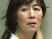 熟女を善がり狂わす性欲の強い絶倫の男。このマラを待ちわびる不倫相手が二人。毎日、淫乱ファックの連続「オマンコいい～」