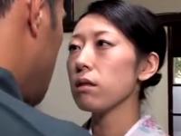 茶道の先生と生徒の人妻が変態モード炸裂した不倫な淫行。着物を切られマンコが丸見え、中出し淫乱ファック