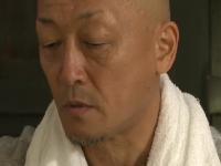 「なおみは19歳、俺は52歳、後妻の連れ後だ、最近やけに色目を使ってきやがる、今日、やっちまおう」このマラで貫けば絶対善がるはずだ