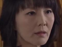 【円城ひとみ】濃厚フェラ、イラマチオからの口内射精、主人には黙って従うセレブ妻。でも職人への対応は最悪、そしてキレられ・