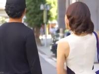 〖熟女ナンパ〗街角でお声掛けされた五十路の奥様。口説かれてその日のうちに初対面の若い男に抱かれちゃいます