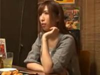 【居酒屋ナンパ】綺麗な奥さんが寝取られる相席から始まる不倫な淫行。しかも中出し膣内射精