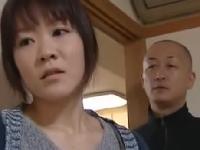 《横山翔子》男から告白され、犯される人妻。拒みながらも身体を走り抜ける快感。《ヘンリー塚本》